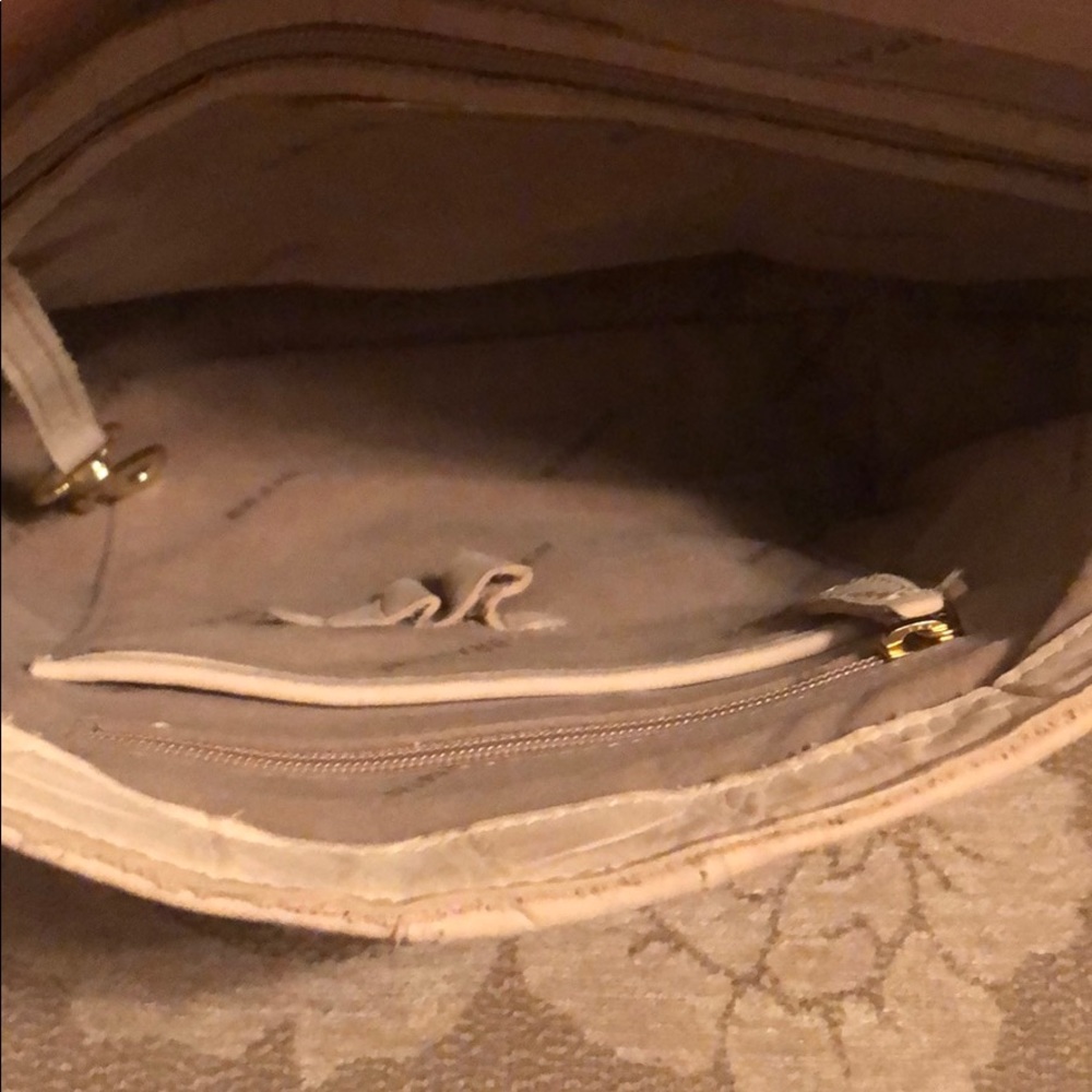 Brahmin crossbody purse - Picture 5 of 6